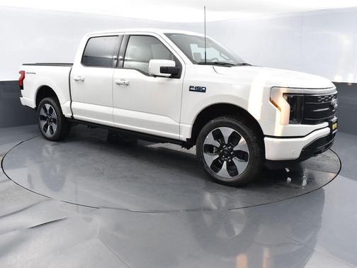 2025 Ford F-150 Lightning Platinum