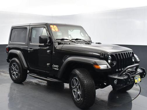 Photo 3 of 26 of 2020 Jeep Wrangler Sport