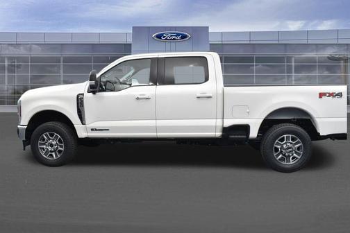 Star White Metallic Tri-Coat 2026 Ford F-350 Lariat
