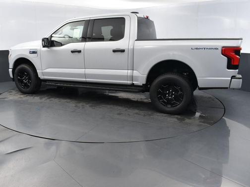2025 Ford F-150 Lightning XLT