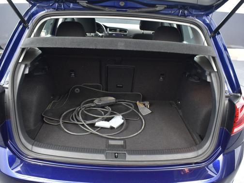 2019 Volkswagen e-Golf SE