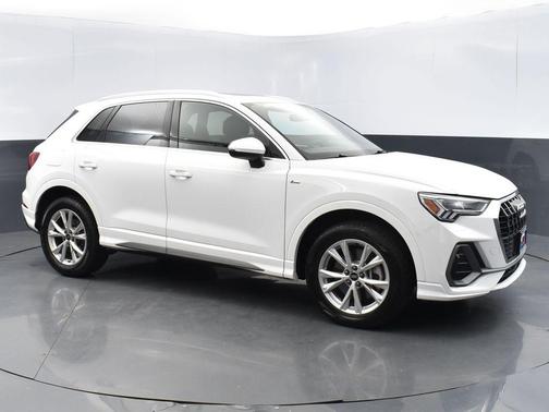 2023 Audi Q3 Premium 45 TFSI S line quattro Tiptronic