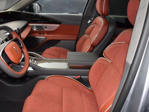 2025 Lincoln Nautilus Black Label