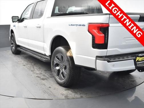 2025 Ford F-150 Lightning Flash