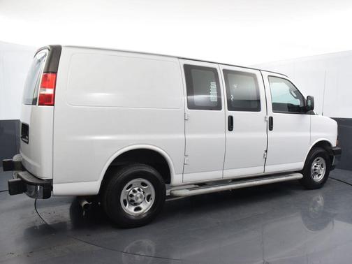 2023 Chevrolet Express 2500 RWD 2500 Regular Wheelbase WT
