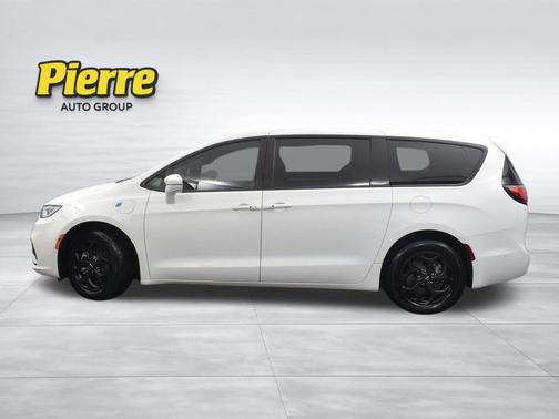 2022 Chrysler Pacifica Hybrid Touring L