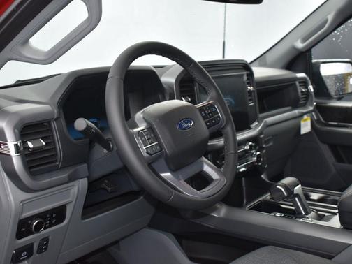 2025 Ford F-150 Lightning XLT