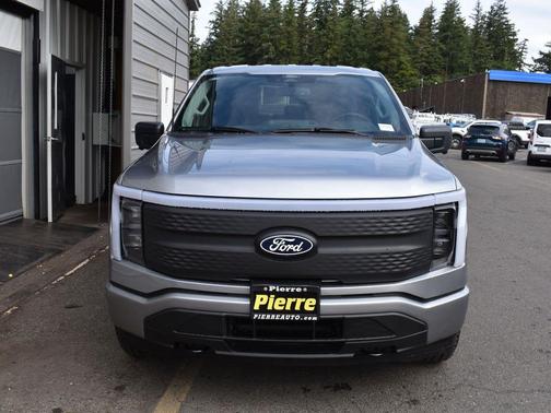 2025 Ford F-150 Lightning XLT