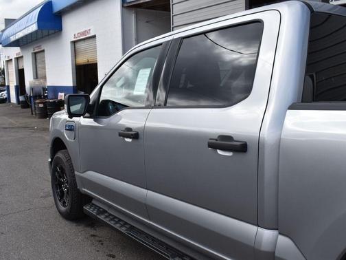 2025 Ford F-150 Lightning XLT