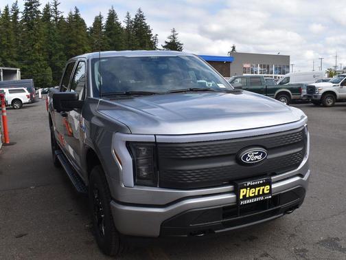 2025 Ford F-150 Lightning XLT