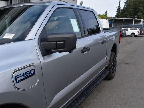 2025 Ford F-150 Lightning XLT