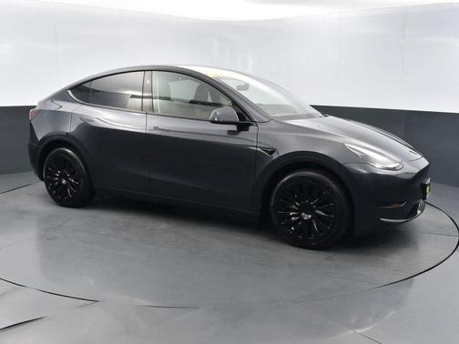 2024 Tesla Model Y Long Range Dual Motor All-Wheel Drive