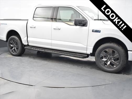 2025 Ford F-150 Lightning Flash