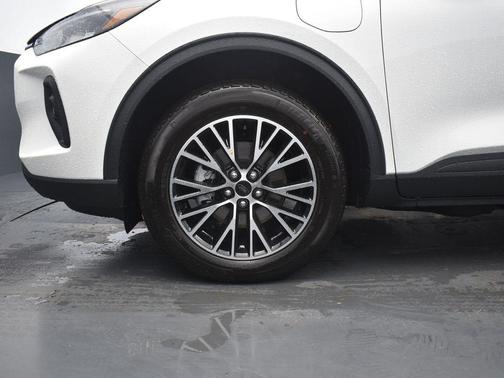 2025 Ford Escape PHEV SE
