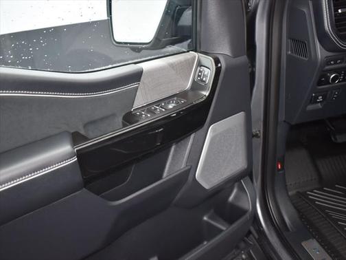 2024 Ford F-150 Lightning Platinum