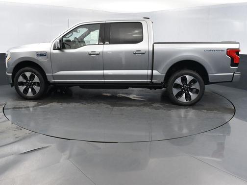 2025 Ford F-150 Lightning Platinum