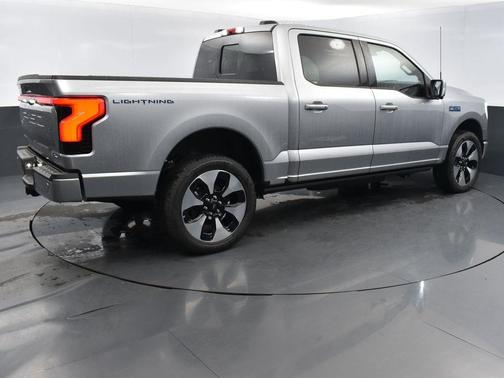 2025 Ford F-150 Lightning Platinum