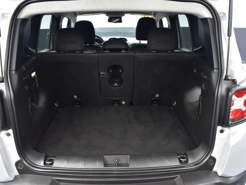 2020 Jeep Renegade Altitude