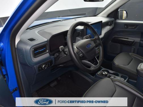 2025 Ford Maverick Lobo Standard