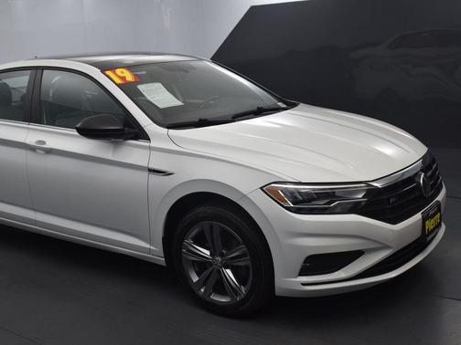 2019 Volkswagen Jetta 1.4T R-Line