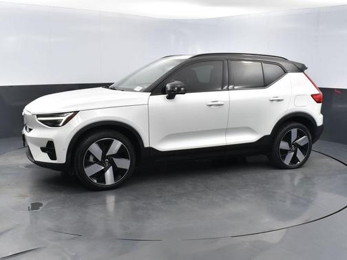 2024 Volvo XC40 Recharge Pure Electric Plus
