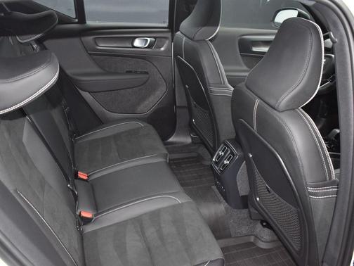 2024 Volvo XC40 Recharge Pure Electric Plus