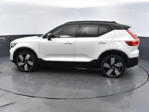 2024 Volvo XC40 Recharge Pure Electric Plus