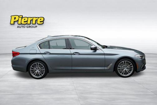 Bluestone Metallic 2019 BMW 530e iPerformance