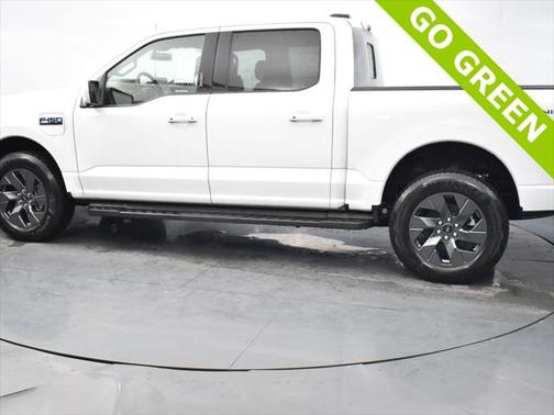 2025 Ford F-150 Lightning LARIAT