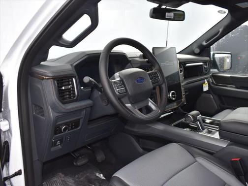 2025 Ford F-150 Lightning LARIAT
