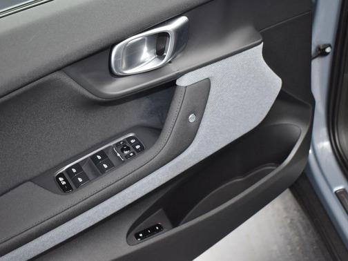 2021 Polestar 2 Launch Edition