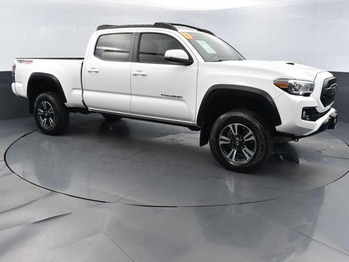 2017 Toyota Tacoma Base