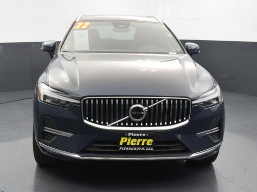 2022 Volvo XC60 B5 Inscription