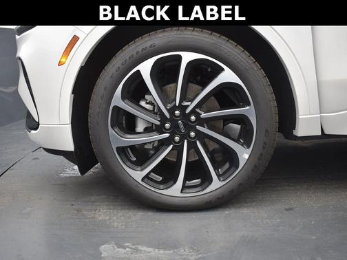 2025 Lincoln Nautilus Black Label