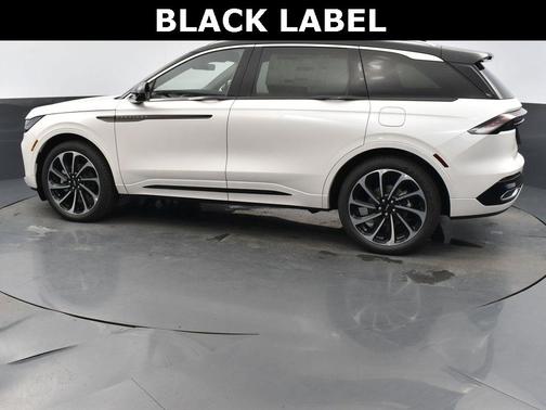 2025 Lincoln Nautilus Black Label