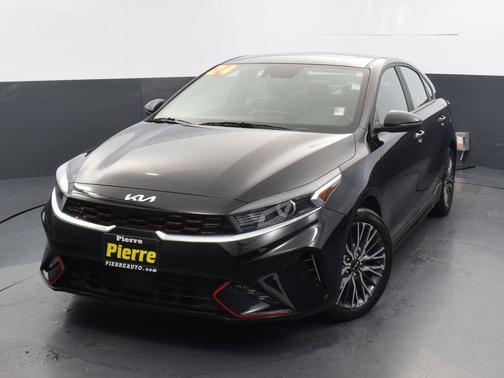 Aurora Black 2024 Kia Forte GT-Line