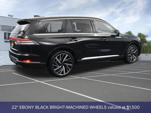 Infinite Black Metallic Clearcoat 2026 Lincoln Aviator Black Label AWD