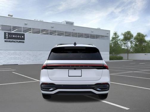 White Platinum 2026 Lincoln Nautilus Black Label