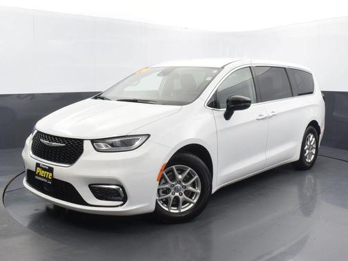 Bright White Clearcoat 2024 Chrysler Pacifica Touring L