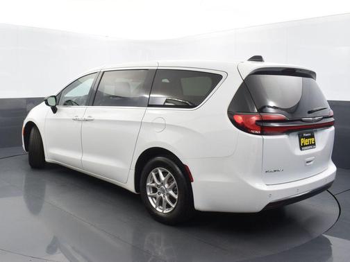 Bright White Clearcoat 2024 Chrysler Pacifica Touring L