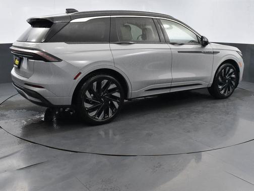 2026 Lincoln Nautilus Black Label