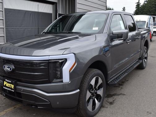 2025 Ford F-150 Lightning Platinum