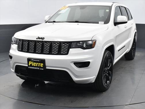2022 Jeep Grand Cherokee Laredo