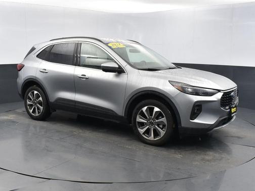 2024 Ford Escape Platinum