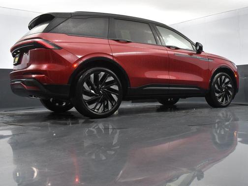 2025 Lincoln Nautilus Reserve