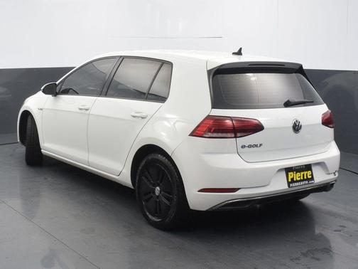 2017 Volkswagen e-Golf SE