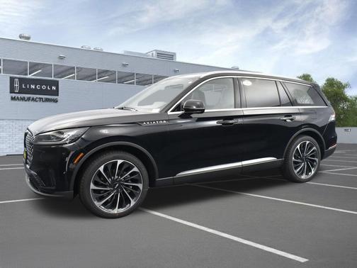 Infinite Black Metallic Clearcoat 2026 Lincoln Aviator Reserve AWD