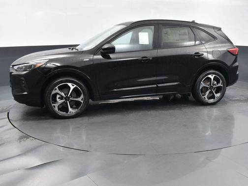 2025 Ford Escape ST-Line Elite