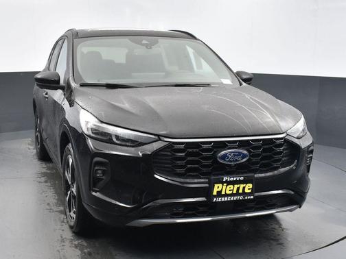 2025 Ford Escape ST-Line Elite