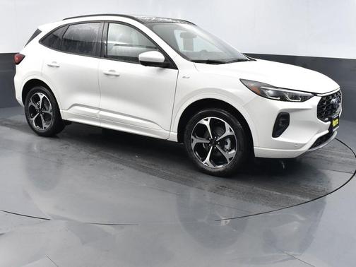 2025 Ford Escape ST-Line Elite